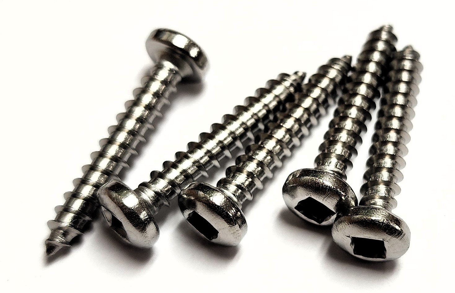 1" #8 PAN-HEAD METAL SCREW - STAINLESS (5 PACK) - Kilrich Building Centres