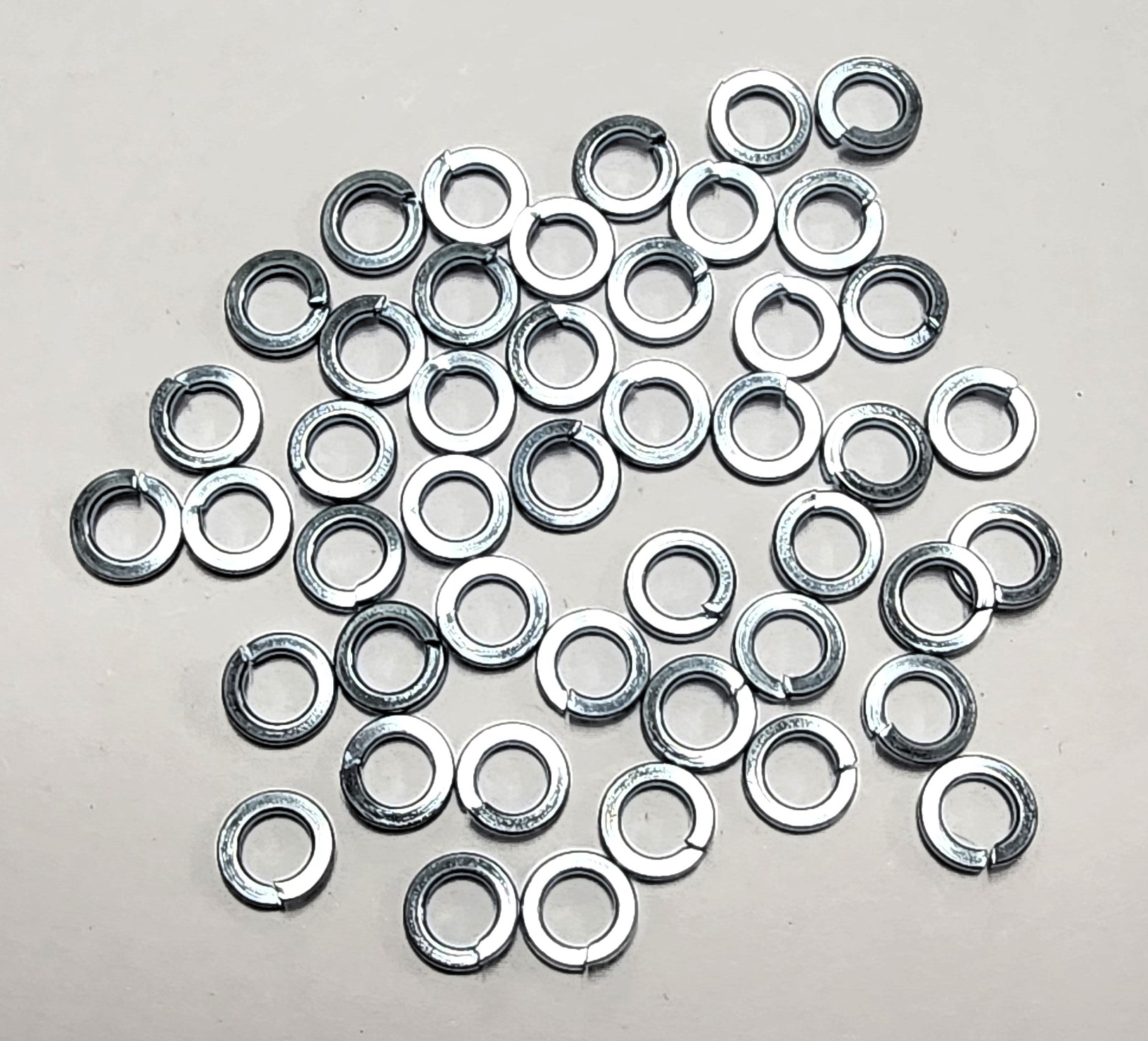 #10 STEEL SPRING LOCK WASHER (45 PACK) - Kilrich Building Centres