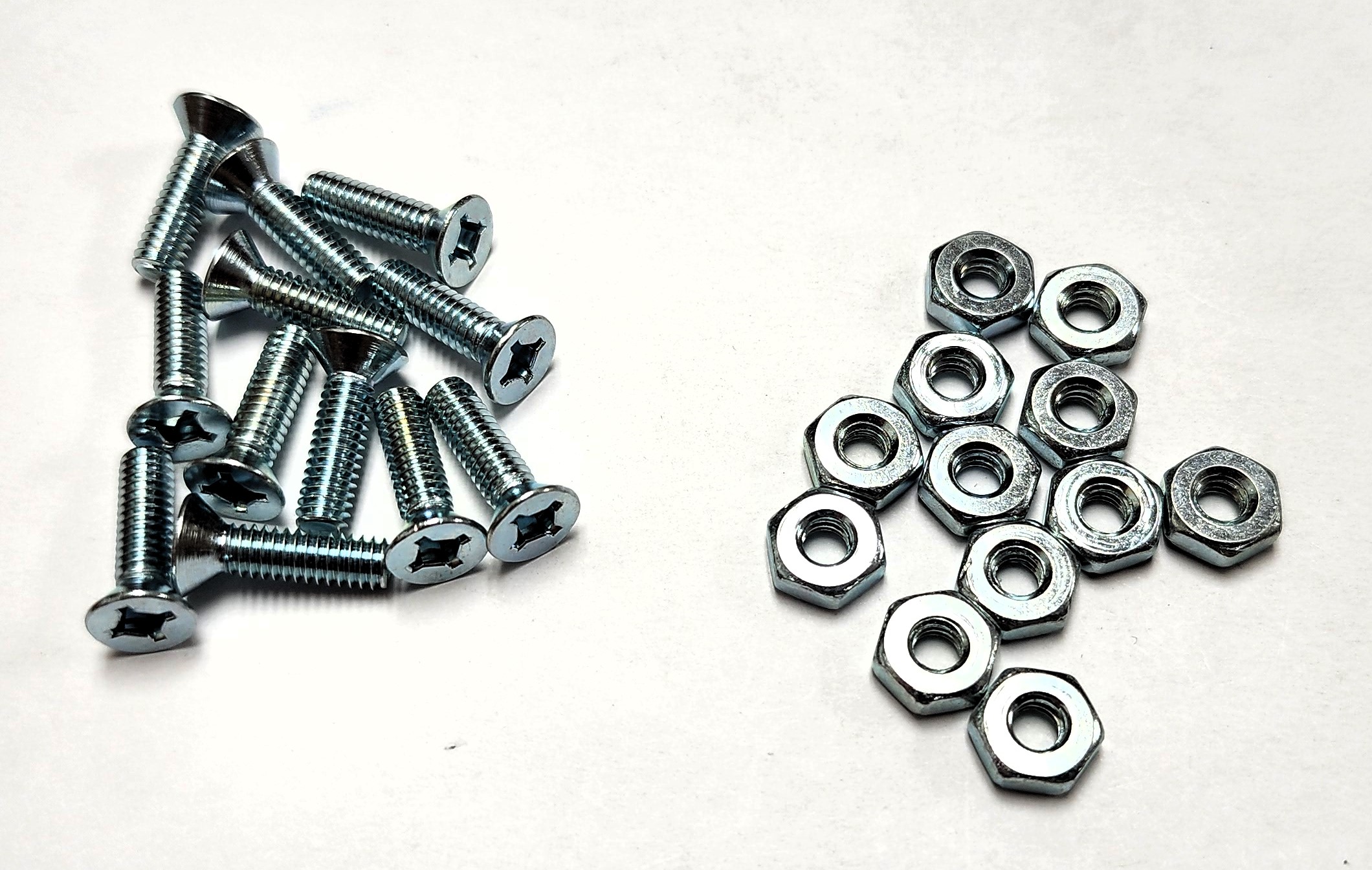 5/8" 8-32 FLAT-HEAD MACHINE SCREW w/ HEXAGON NUT - ZINC-COATED (12 PACK) - Kilrich Building Centres