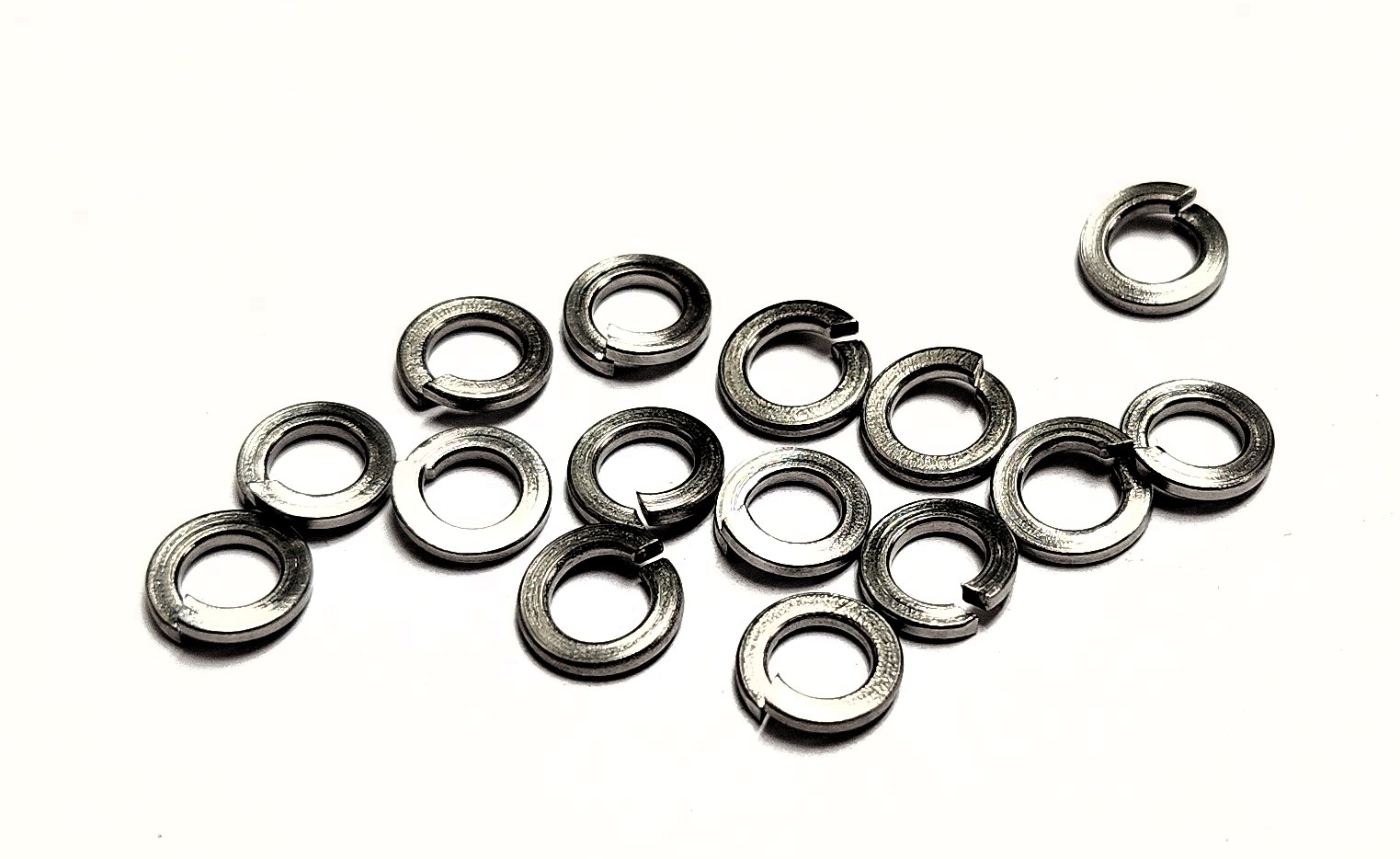 #8 LOCK WASHER - STAINLESS (15 PACK) - Kilrich Building Centres