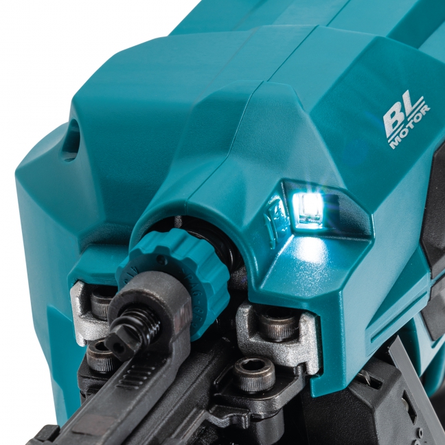 Main 7 - MAKITA 18V BL 3-1/2" FRAMING
NAILER 30 DEGREE CLIPPED HEAD
TOOL ONLY -